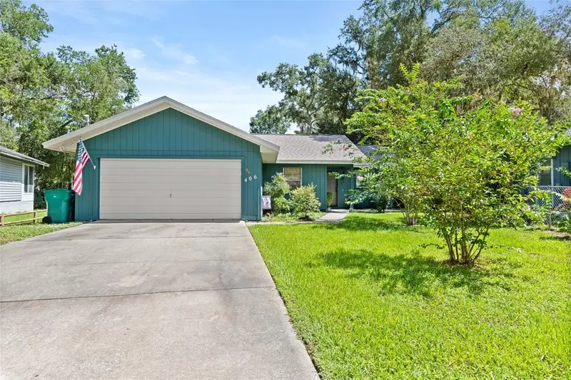 406 E Circlewood St, FL