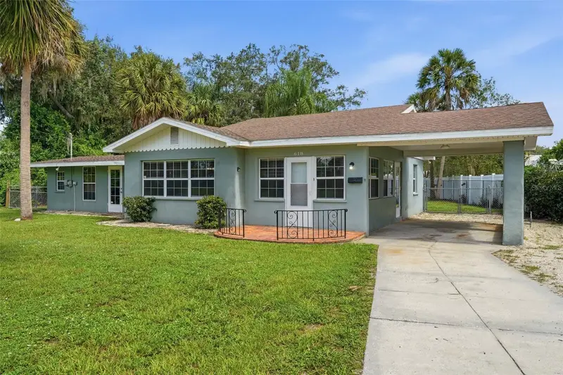 618 W Oak St, FL