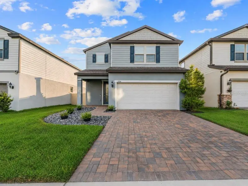 2704 Vista Verde Ln, FL