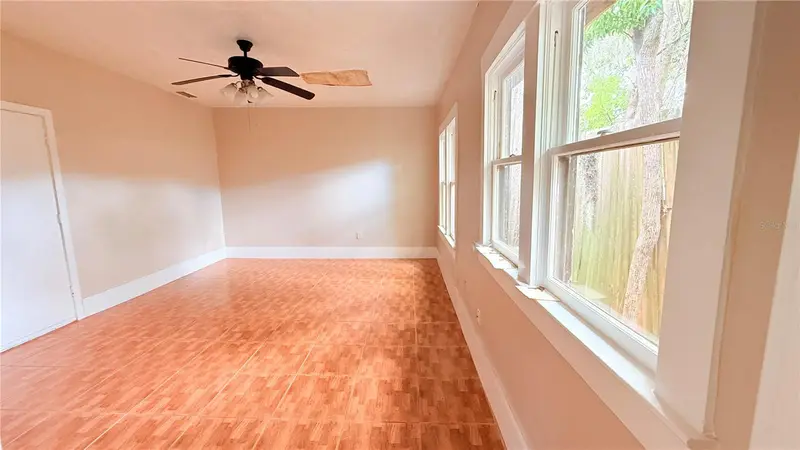 808 Nw 23rd Ave, FL