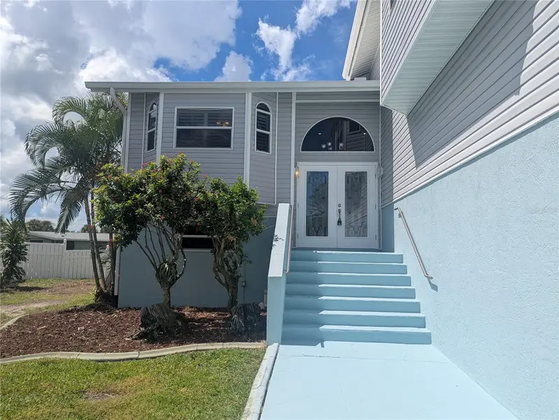 1167 Exeter Cir, FL