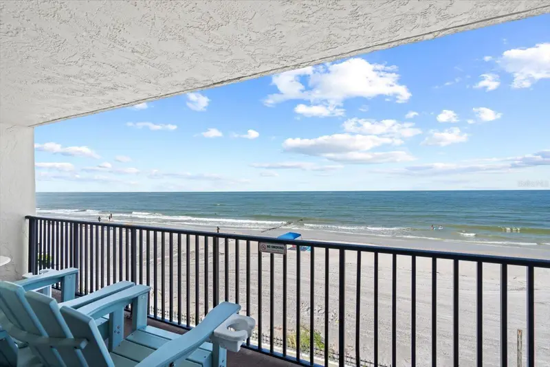 14300 Gulf Blvd #206, FL