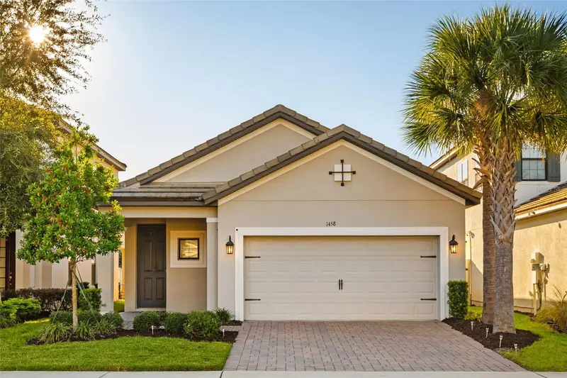 1458 Lone Feather Trl, FL