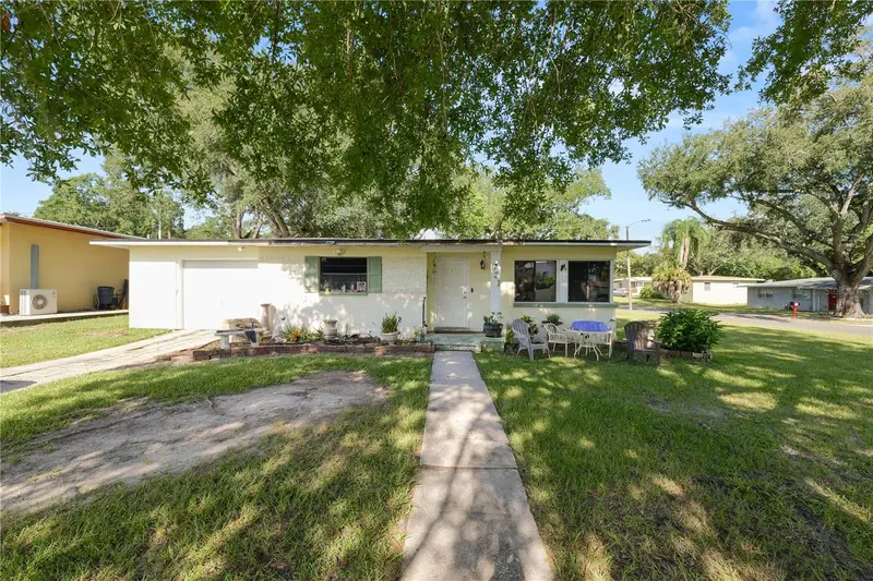 621 Hillside Dr, FL