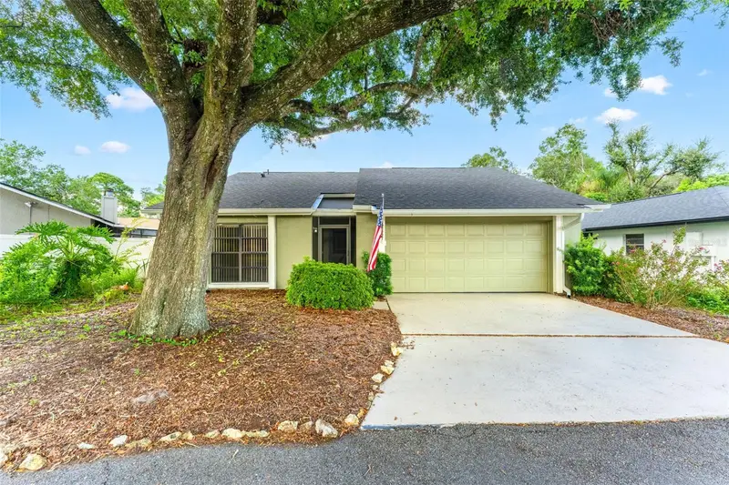 1452 King Ct, FL