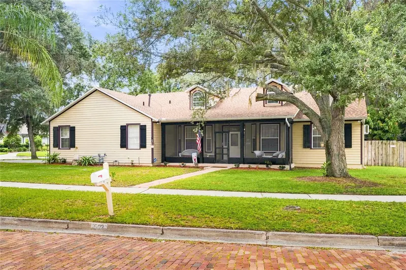 502 Palm Dr, FL