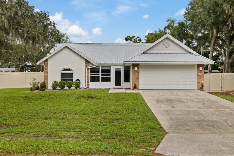 12630 Magnolia St, FL