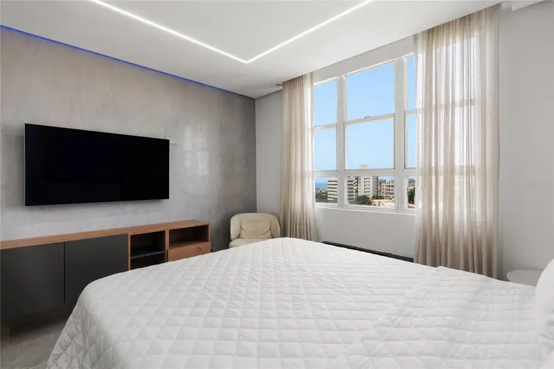 602 Fernandez Juncos #903, PR
