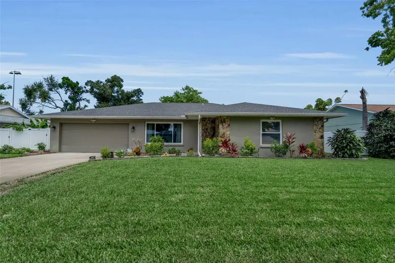 5210 36th Avenue Cir W, FL