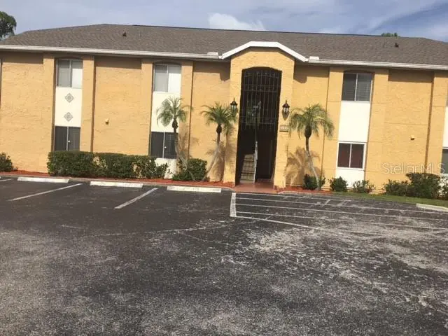 1935 Toucan Way #302, FL