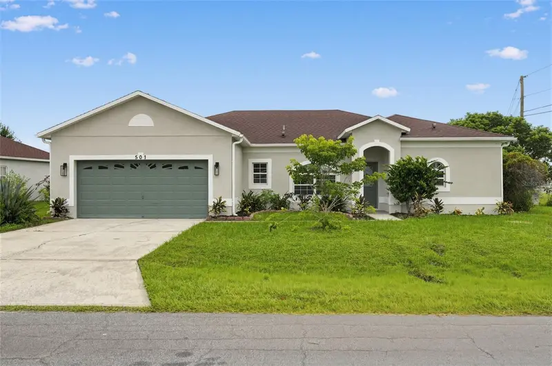 507 Britten Dr, FL
