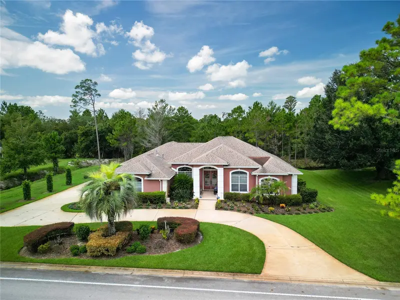 1162 Club House Blvd, FL