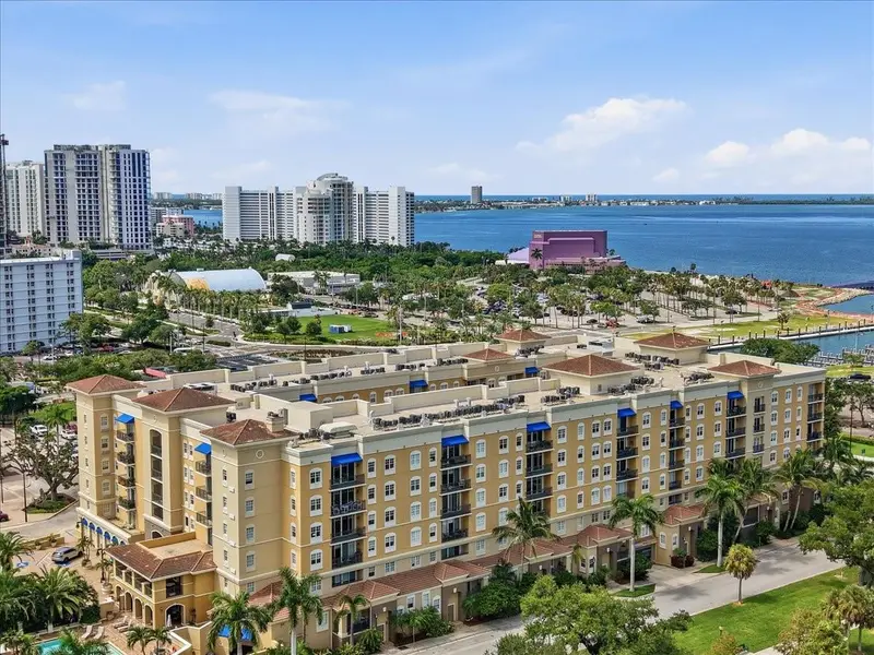 1064 N Tamiami Trl #1206, FL