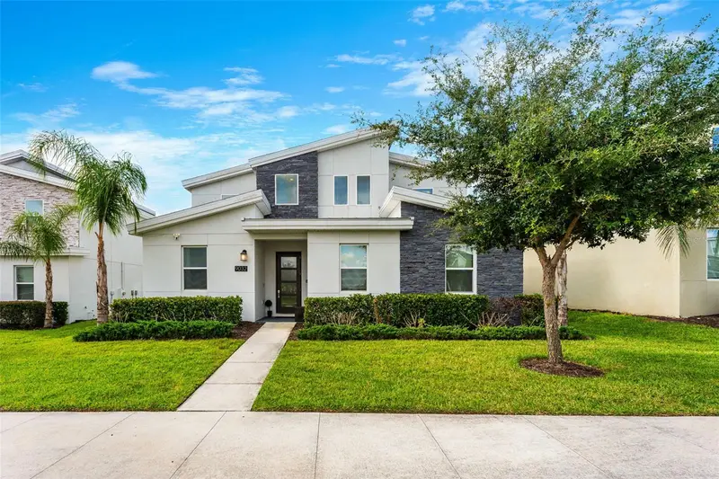 9032 Sommerset Hills Dr, FL