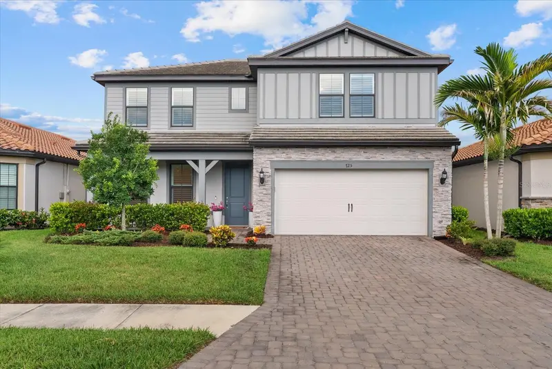725 Gadwall Ct, FL