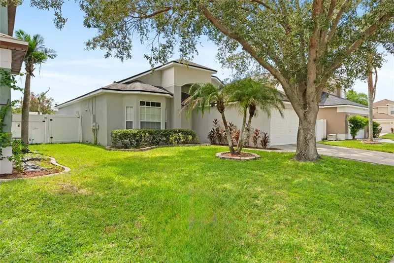 14006 Yellow Wood Cir, FL