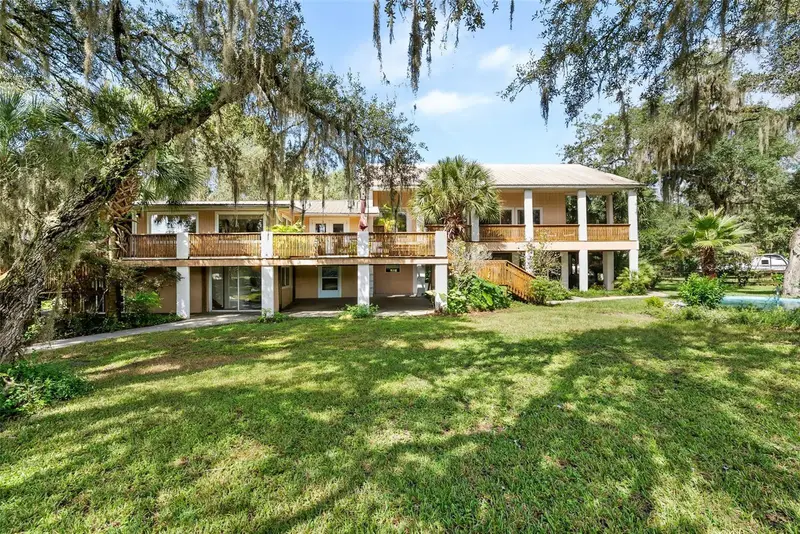 2033 Se Highway 317, FL