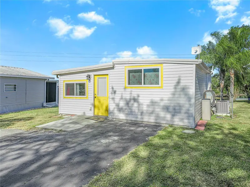 40 Saddlebag Trl N, FL