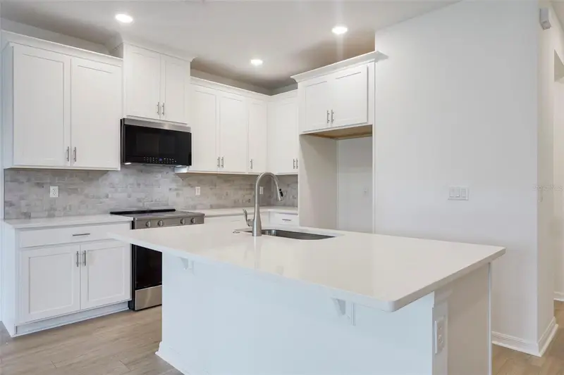 510 Southern Edge Way, FL