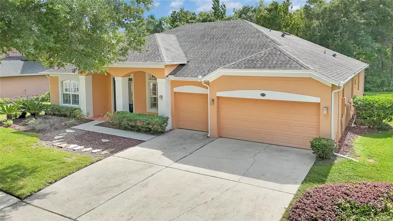 2672 Aloma Oaks Dr, FL