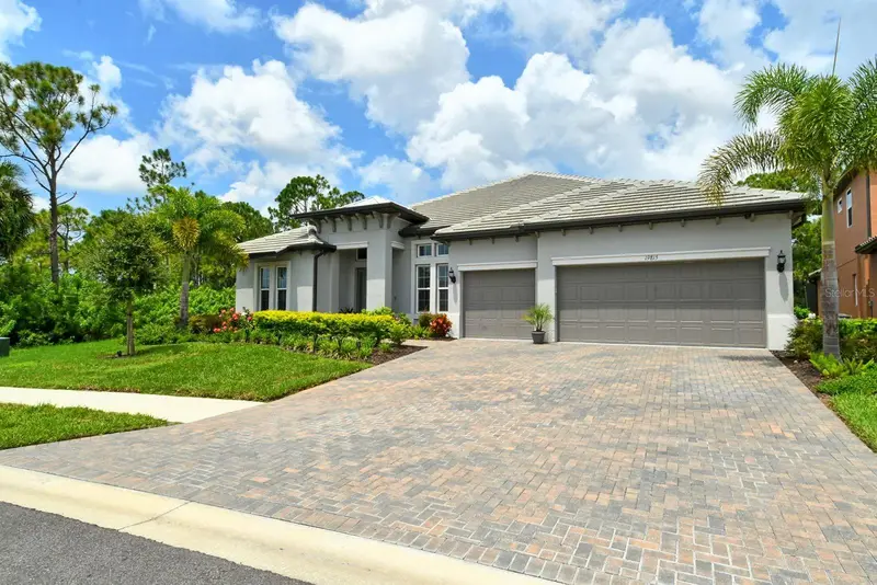 19815 Bridgetown Loop, FL