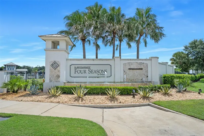 7748 Four Seasons Blvd, FL