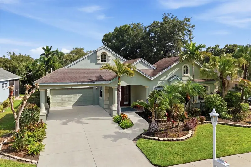 4703 4th Avenue Dr E, FL