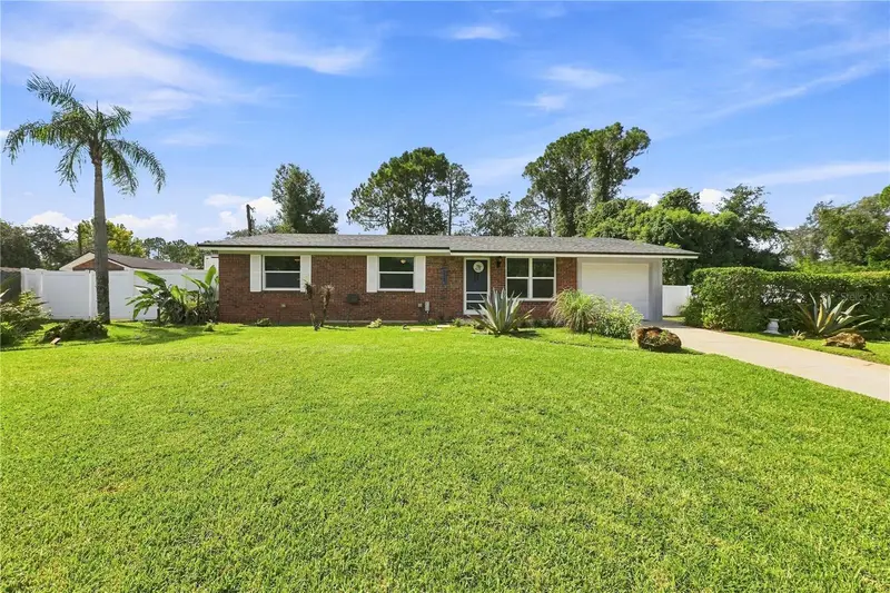 7311 Canal Dr, FL
