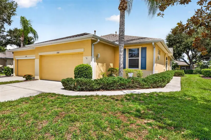 1322 Fairway Greens Dr #69, FL