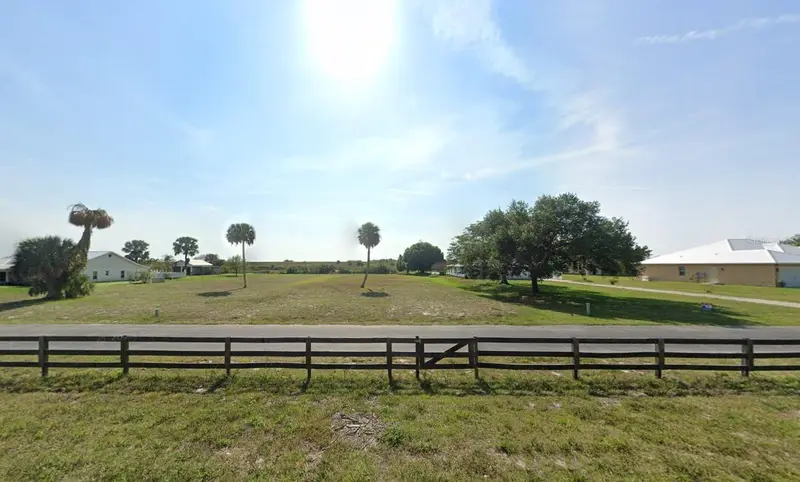 13050 Us Highway 441 Se, FL