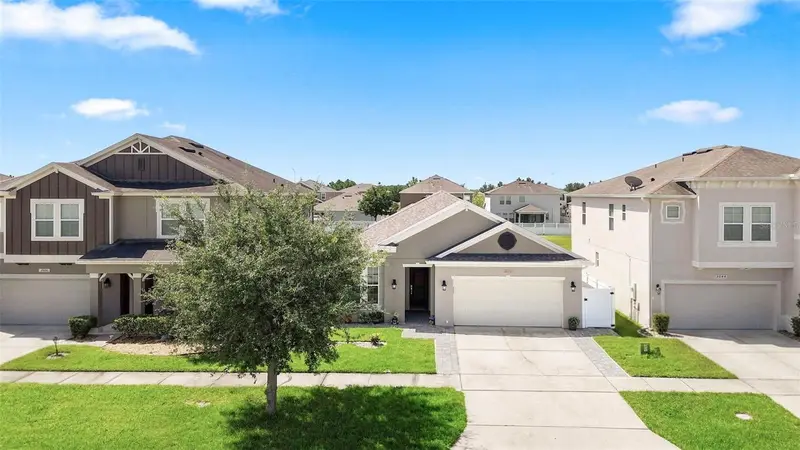 2050 Beacon Landing Cir, FL