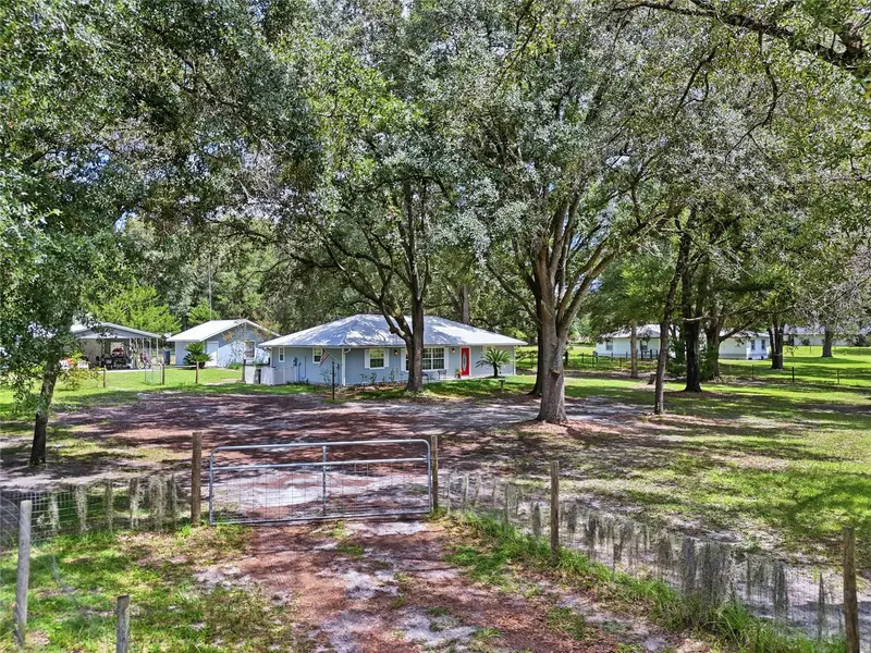 753 Sw Mapleton St, FL