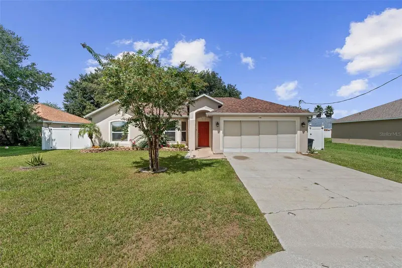 36 Firethorn Ln, FL