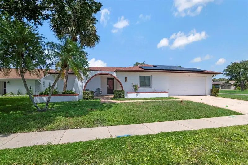 4111 105th Ave N, FL