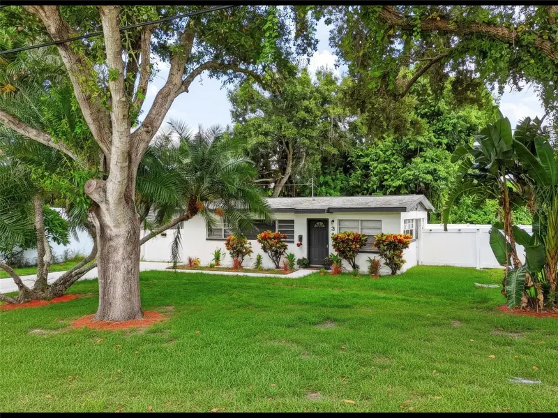 327 Barbara Cir, FL