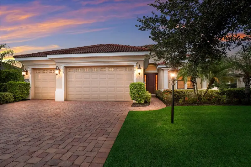 15403 Helmsdale Pl, FL