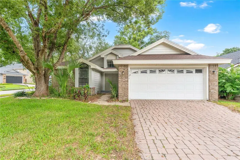 2141 Wekiwa Oaks Dr, FL
