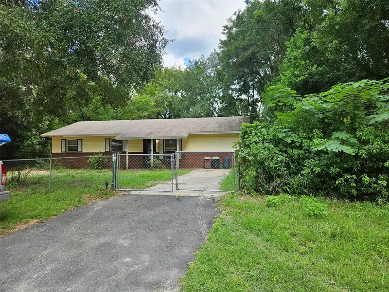 6411 Ne 22nd Ct, FL
