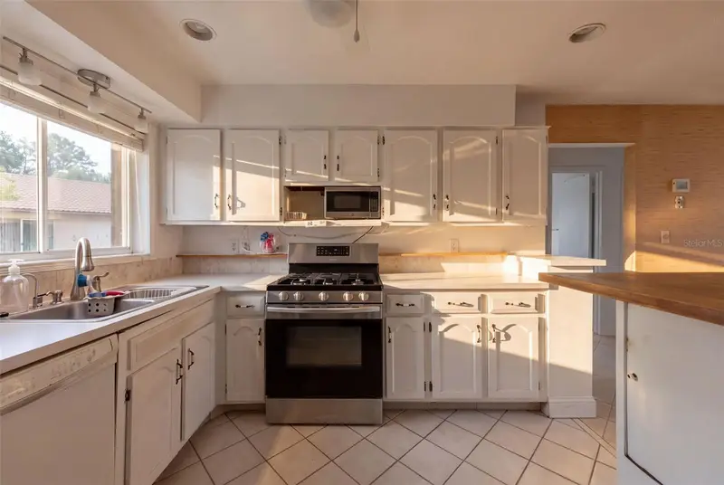 5257 Wildflower Rd, FL