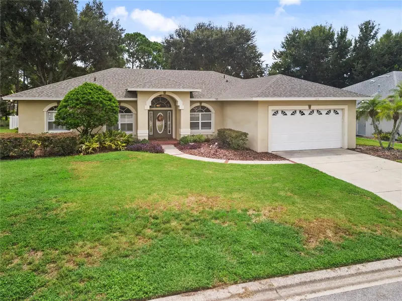 120 Lake Mariam Way, FL