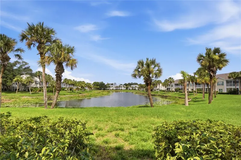 418 Laurel Lake Dr #106, FL