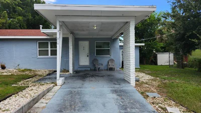 210 Francis Parkman Pl, FL