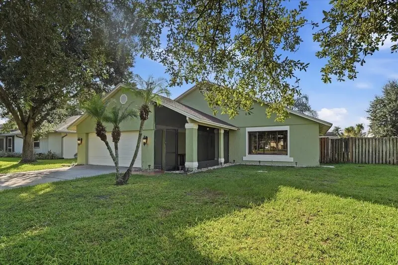 20828 Maxim Pkwy, FL