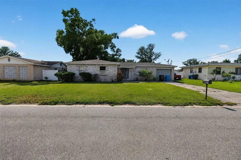 7318 Kingsbury Cir, FL