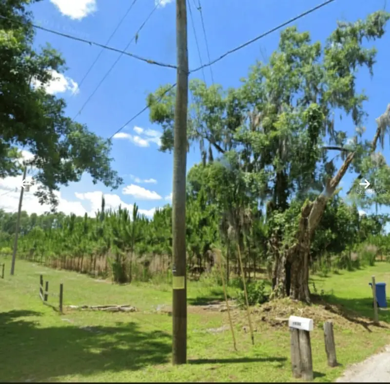 Holly Ln, FL