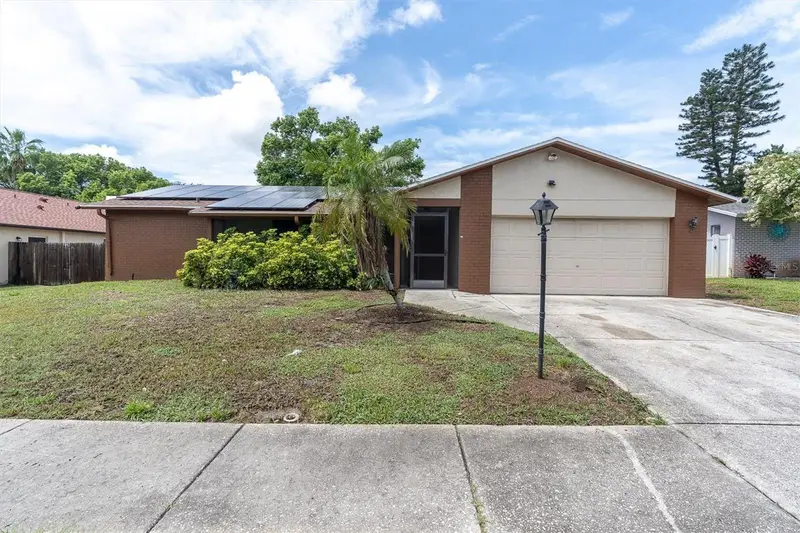 914 Harbor Cir, FL