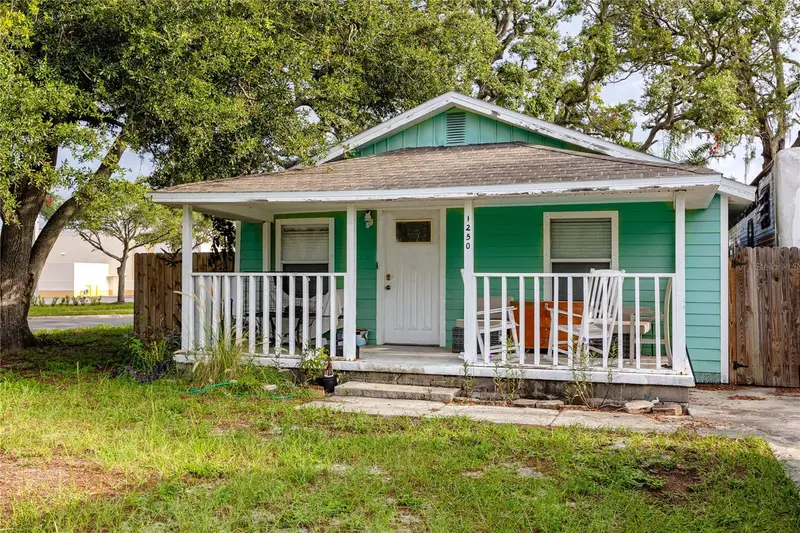 1250 Lakeview Rd, FL