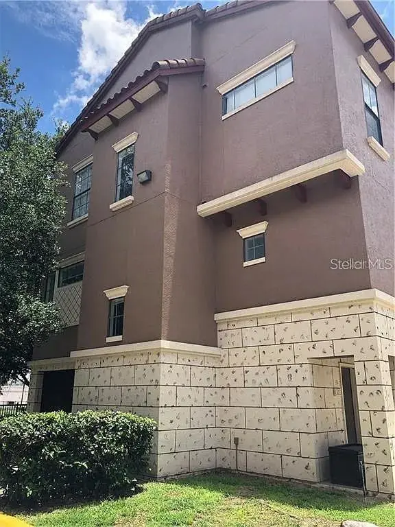 6129 Metrowest Blvd #101, FL