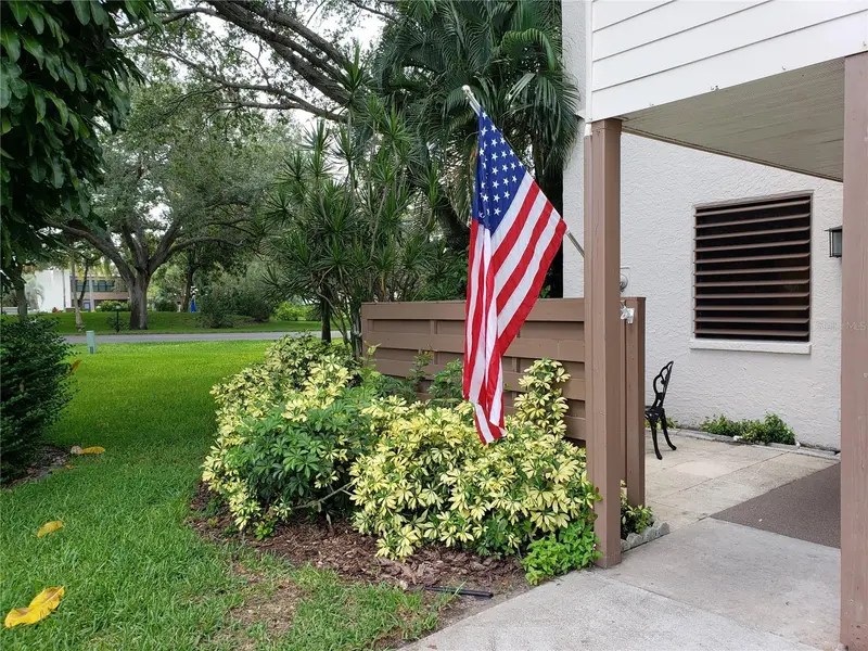 138 Pineneedle Dr, FL