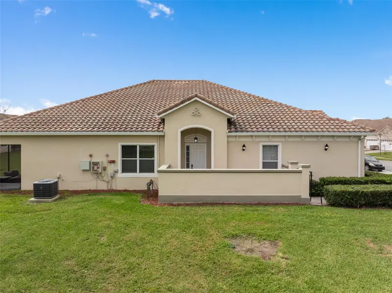 2400 Harwich Dr, FL
